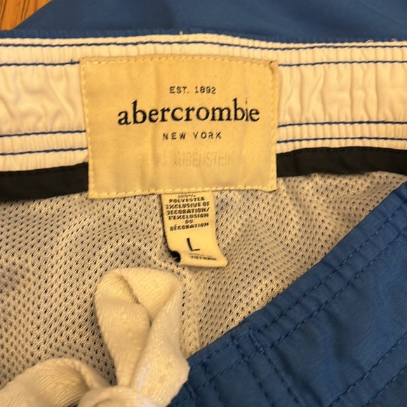 Abercrombie New York boys swimming shorts, blue with white stripe, large - Picture 4 of 4